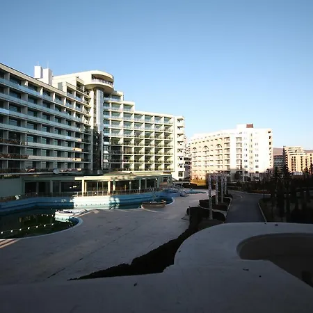 Apartament New Estate In Victoria