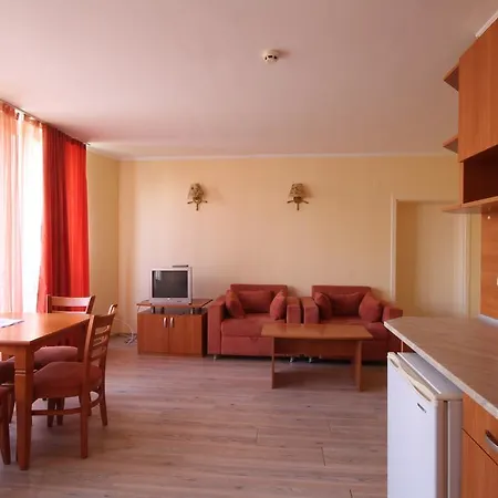 Apartament New Estate In Victoria *